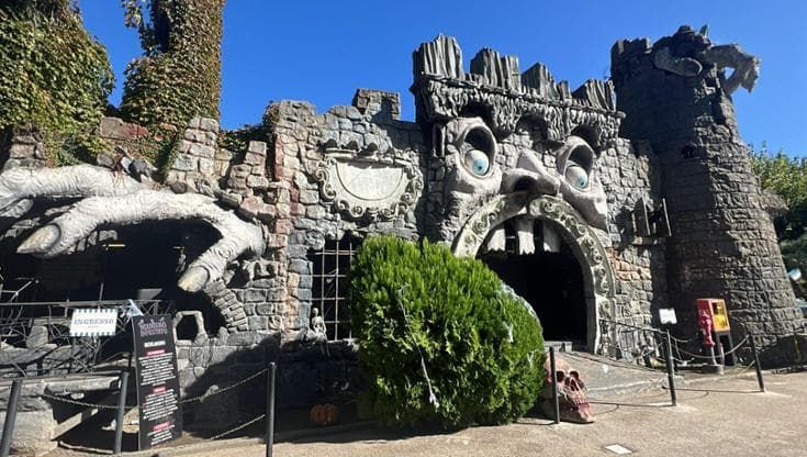 Napoli, riaprono due attrazioni all’Edenlandia: Dumbo e il Maniero