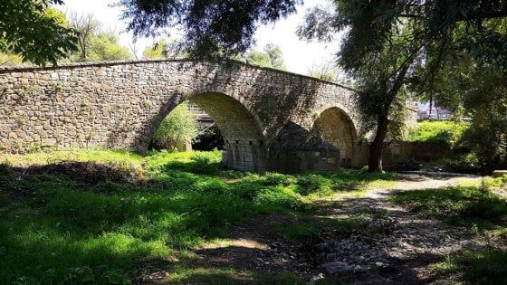 Potenza, visite guidate al ponte romano con cuffie auricolari