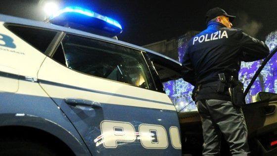 Aggressione in centro a Varese, ferita al volto una ragazzina
