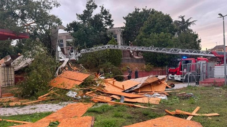 Tromba d’aria a Massimina, distrutte due ambulanze e danni alla sede della protezione civile