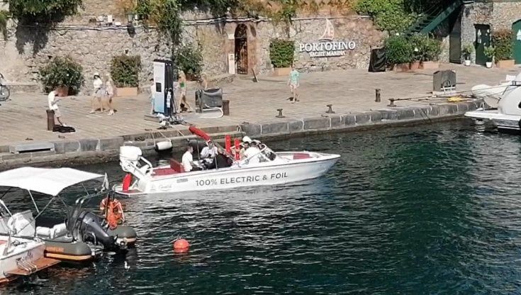 A Portofino sbarca la "colonnina" per ricaricare le barche elettriche