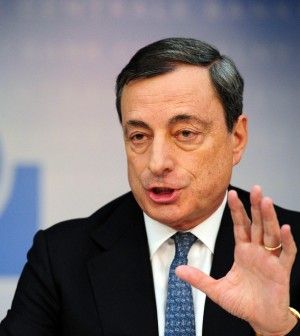 Draghi: "Le tesi populiste non reggono, <br />l'euro &egrave; la moneta del futuro <br />ma tocca a noi ridare la speranza"