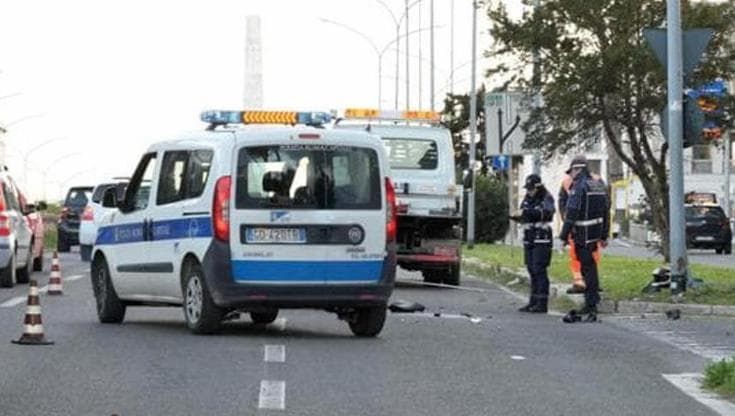Più vittime sulle strade per colpa della velocità. “Ma Salvini blocca i velox”