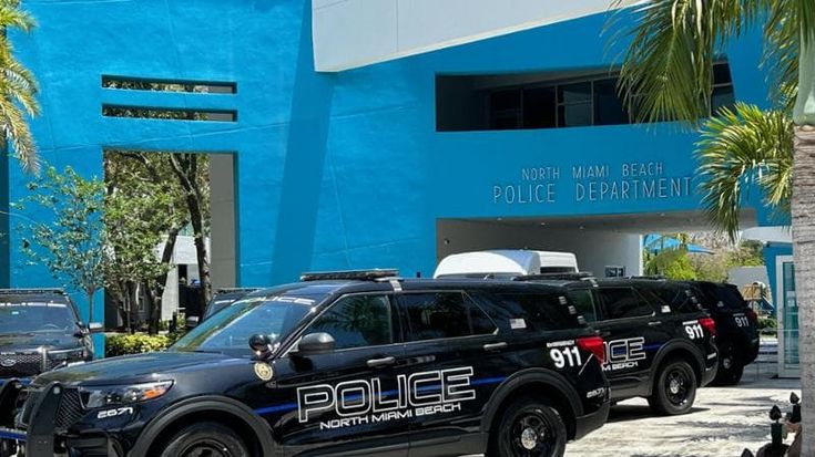 Il braccio violento della polizia di Miami: 50 casi di abusi prima di Falcinelli. La madre: “Mio figlio torturato, come vidi nei film sulla Gestapo”