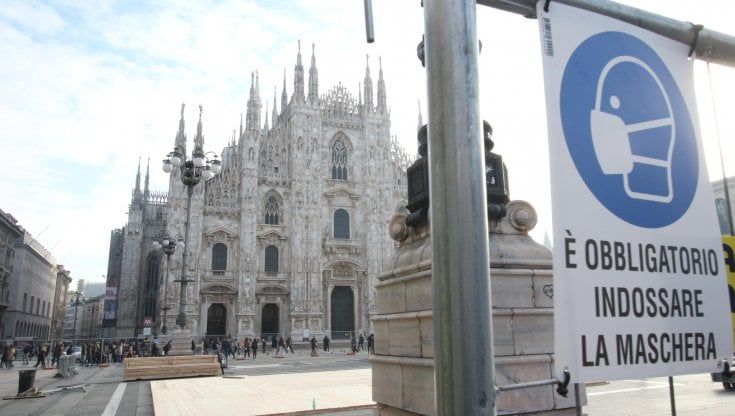 Coronavirus a Milano, feste in mascherina nel centro città: da sabato 27 novembre obbligo anche all'aperto