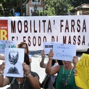 Torino: i prof con la valigia ricorrono al Tribunale: "Trasferimenti illegittimi"