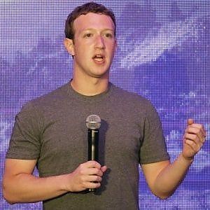 Boom di Facebook, utile a 2,3 miliardi  