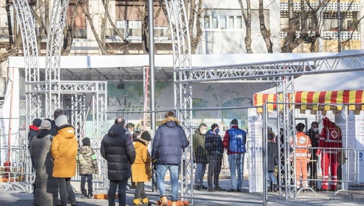 Covid in Lombardia, il bollettino del 14 gennaio: 33.856 nuovi positivi, 115 i decessi