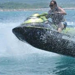Santa Margherita Ligure, morto Giulio Versari, l'inventore della moto d'acqua