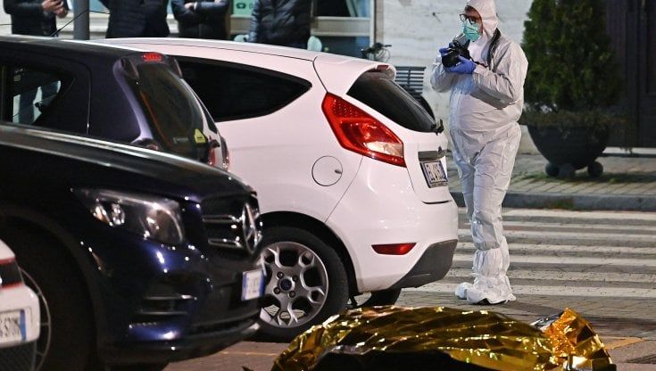 Rapina Cuneo, indagato per omicidio colposo ed eccesso di legittima difesa il gioielliere di Grinzane che ha ucciso due rapinatori