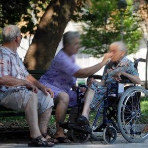 Istat: Italia secondo Paese più vecchio del mondo, più italiani "in fuga"