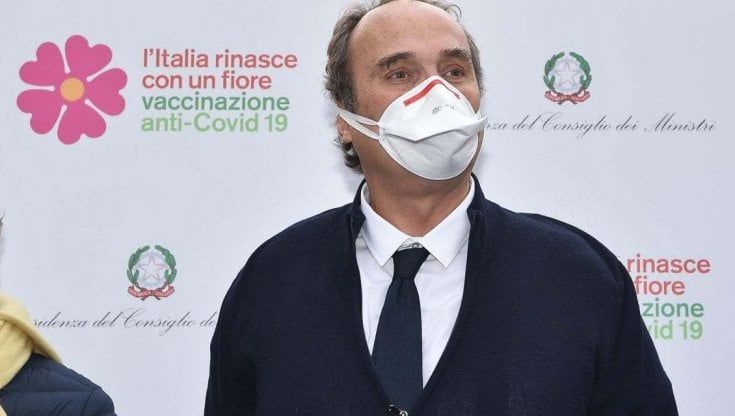 L'infettivologo Di Perri: "Arriva un'onda lunga di contagi, non ci sarà un calo in tempi brevi"