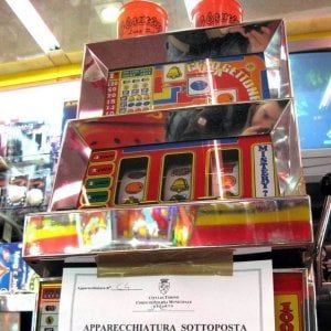 Torino: slot machine troppo vicine a scuole e a una chiesa, scatta il sequestro