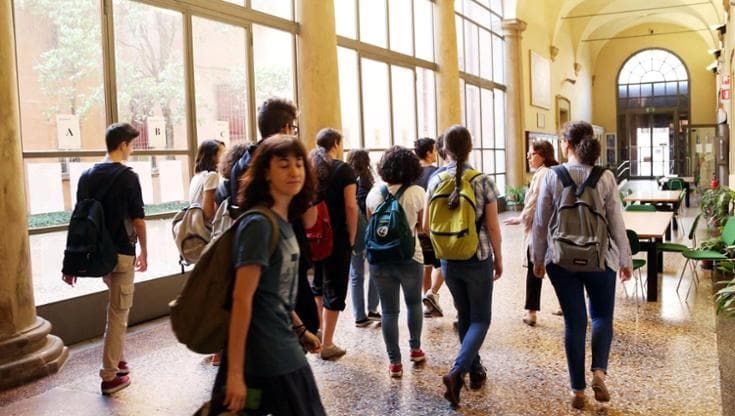 La mappa dei 40mila studenti di Bologna: ecco le scuole più scelte da ragazzi e ragazze