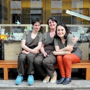 La svolta dolce di mamma Ida (e le due figlie): la second life &egrave; una pasticceria-caffetteria
