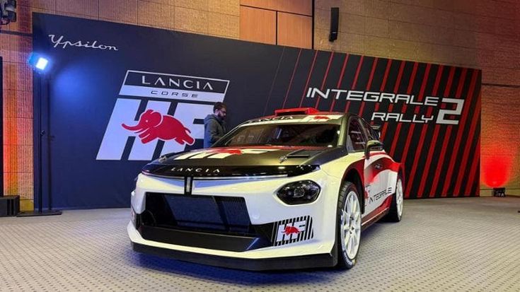 Lancia torna nel mondiale rally con la Ypsilon Rally2 HF Integrale. L’esordio a Montecarlo
