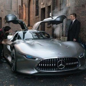 Mercedes in aiuto della Justice League