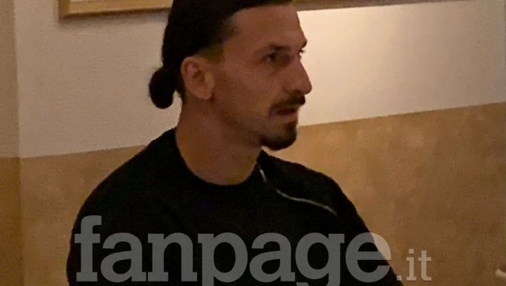 Ibrahimovic in un ristorante di Milano chiuso per zona rossa: "Era solo un incontro di lavoro"