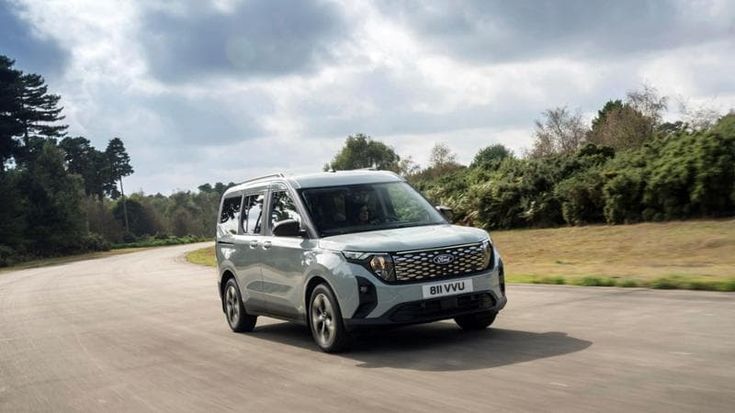 E-Tourneo Courier, Ford amplia la gamma elettrica con il Multi activity vehicle