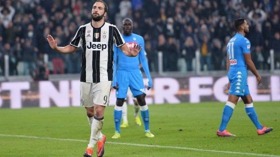 Napoli: inutile sprecare fischi e sberleffi, la cessione di Gonzalo fu un affare 