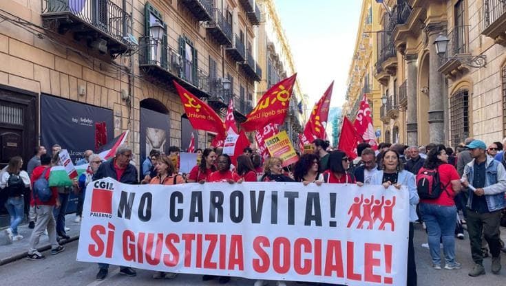 Carovita e lavoro povero, in quattromila al corteo Cgil: “Dimenticati dalle istituzioni”