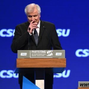 Germania, fake news su rottura tra gruppo Csu e Cdu spaventa la Borsa