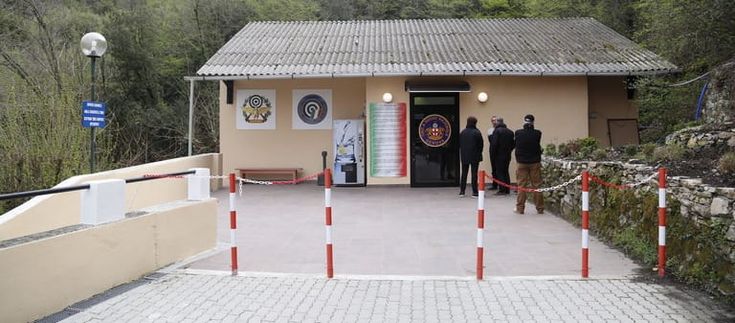 Quarantaseimila genovesi armati