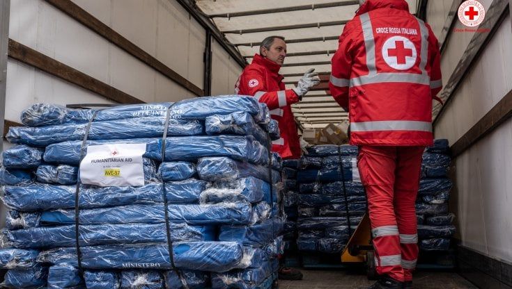 Ucraina, è italiano il kit di pronto intervento acquistato dalla Nato per soccorrere i civili ucraini 