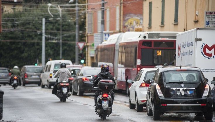 Seconda ondata Covid-19, l'auto privata il mezzo preferito