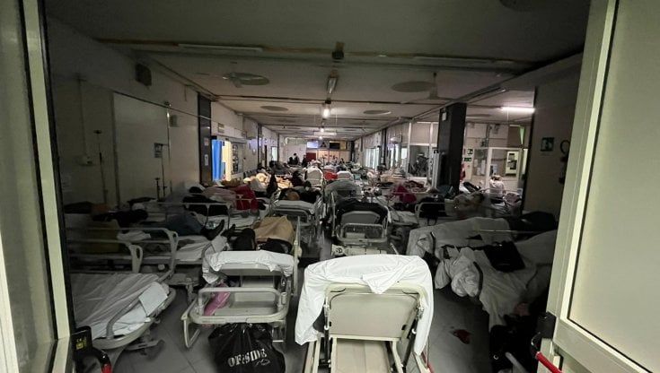 Napoli, all'ospedale Cardarelli dimissioni di massa dei medici del pronto soccorso: "Così non siamo in grado di assistere i pazienti"