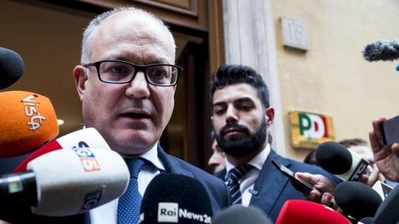 Manovra, Confindustria contro la plastic tax: "Non porta benefici ambientali e danneggia le imprese"