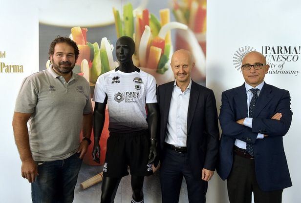 Rugby e gastronomia: le Zebre con il marchio Parma Unesco 
