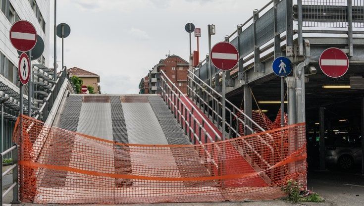 Parcheggiare in ospedale è un'odissea: posti sempre esauriti per Cto, Sant'Anna e Regina