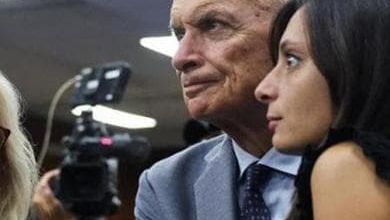 'Chiedevamo la verità abbiamo ottenuto giustizia'. L'emozione dei genitori di Giulio Regeni