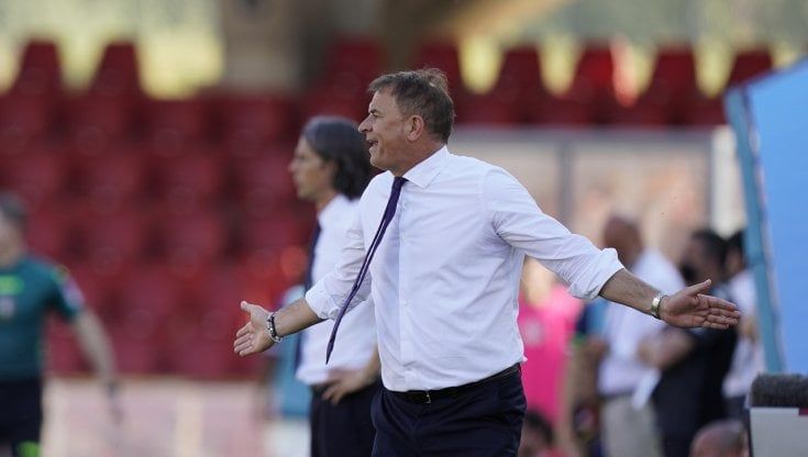 Cagliari, Semplici: "Vittoria sofferta ma meritata. Non siamo ancora salvi"