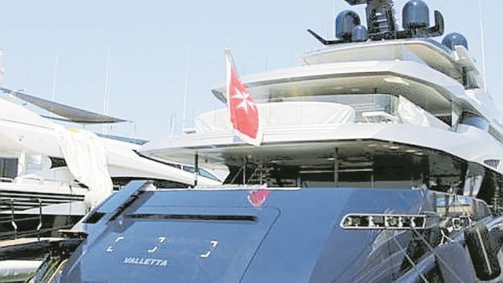 Bandiere di comodo negli yacht di lusso, adesso si cambia
