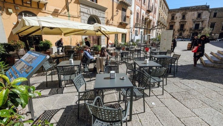 Pub e ristoranti di Palermo vedono la luce, ma solo uno su sei può ripartire