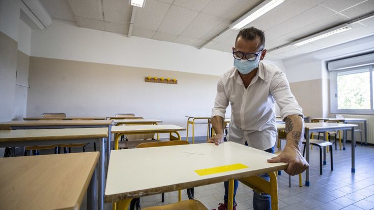 Scuola a metà, la ripartenza sarà a ostacoli