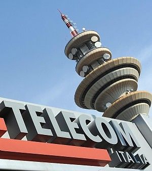 Telecom torna in utile, ma preoccupa il risiko brasiliano