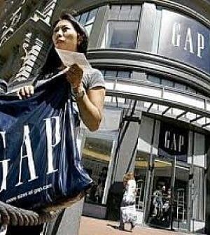 Globalizzazione, nei magazzini "Gap" i segnali dello Stato