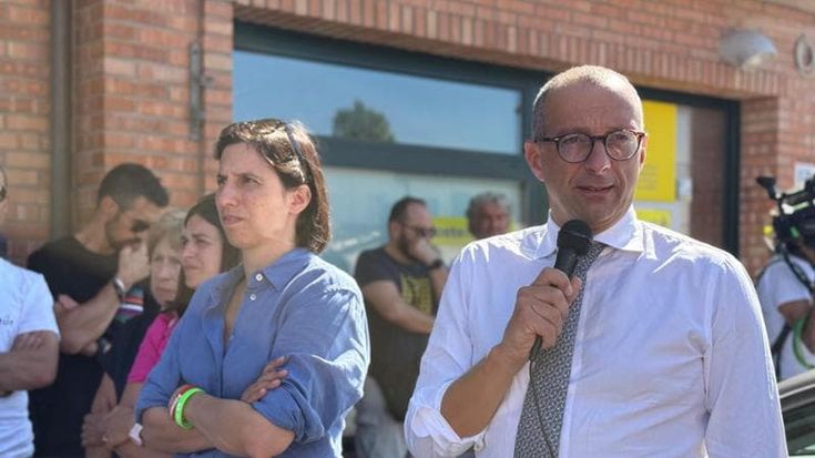Il centrosinistra si arena, fallito il primo test nelle Marche. Schlein: “Si va avanti”