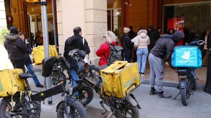 Il pm dei rider Storari boccia il decreto Primo maggio: “Non definisce la retribuzione sufficiente”