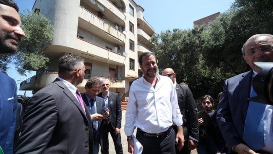 Salvini in Calabria: "Mafia e 'ndrangheta cancro che si è allargato in tutta Italia"