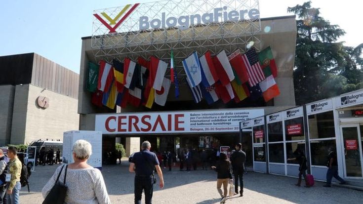 Via alla cinque giorni del Cersaie: divieti di sosta e navette, come spostarsi in zona Fiera