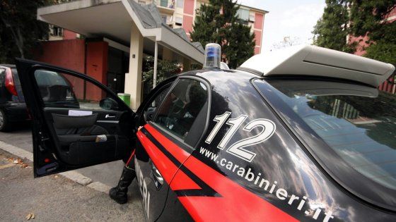 Bari, 4 scuole medie rifiutano il figlio del boss. La mamma va dai carabinieri: "Fatelo iscrivere"