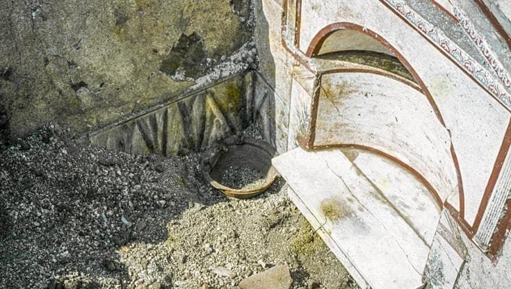 Pompei, profumi dall’Asia e dall’Africa bruciati durante i riti in onore delle divinità