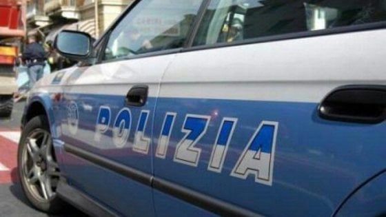Parma, pestaggio nel parcheggio del centro commerciale: mamma all'ospedale