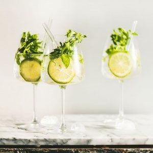 Mercato degli aperitivi: bene gli alcolici, ancora in calo gli analcolici 