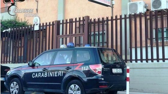 Biancavilla, sgominata piazza di spaccio: quattro pusher in manette