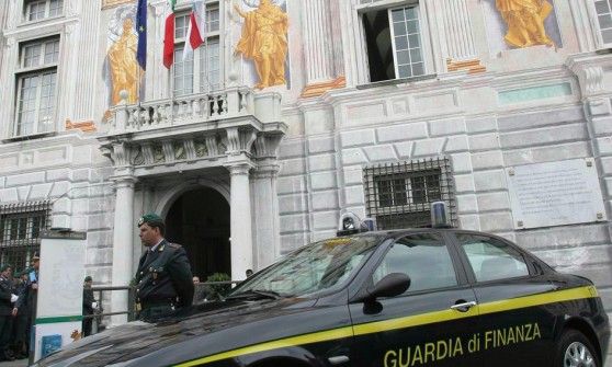 Appalti sospetti in porto"abuso d'ufficio" per Pieracci